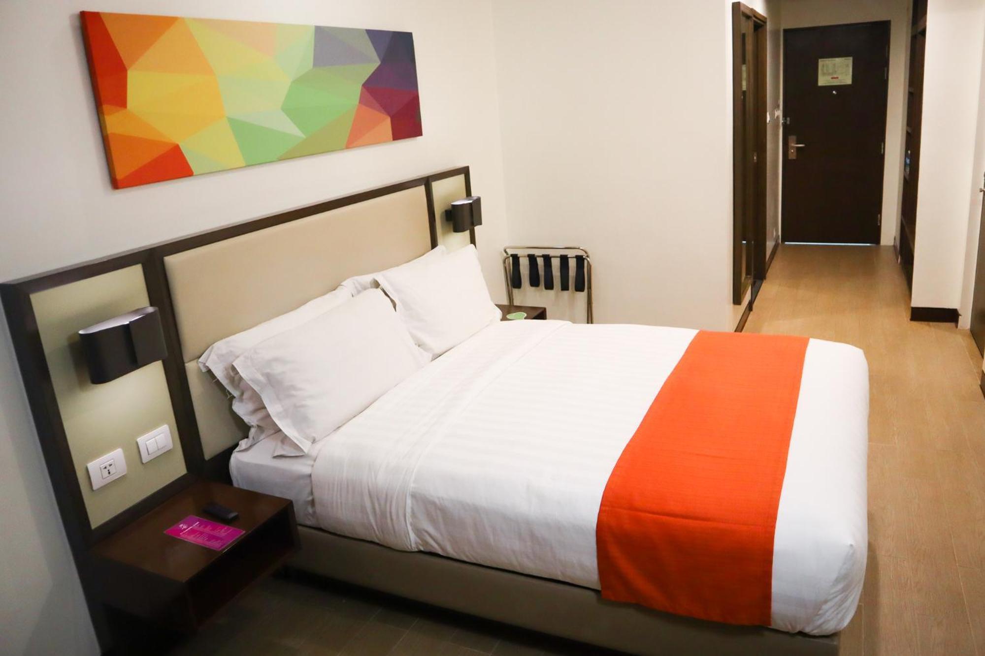 Hotel Lucky Chinatown Binondo Манила Экстерьер фото
