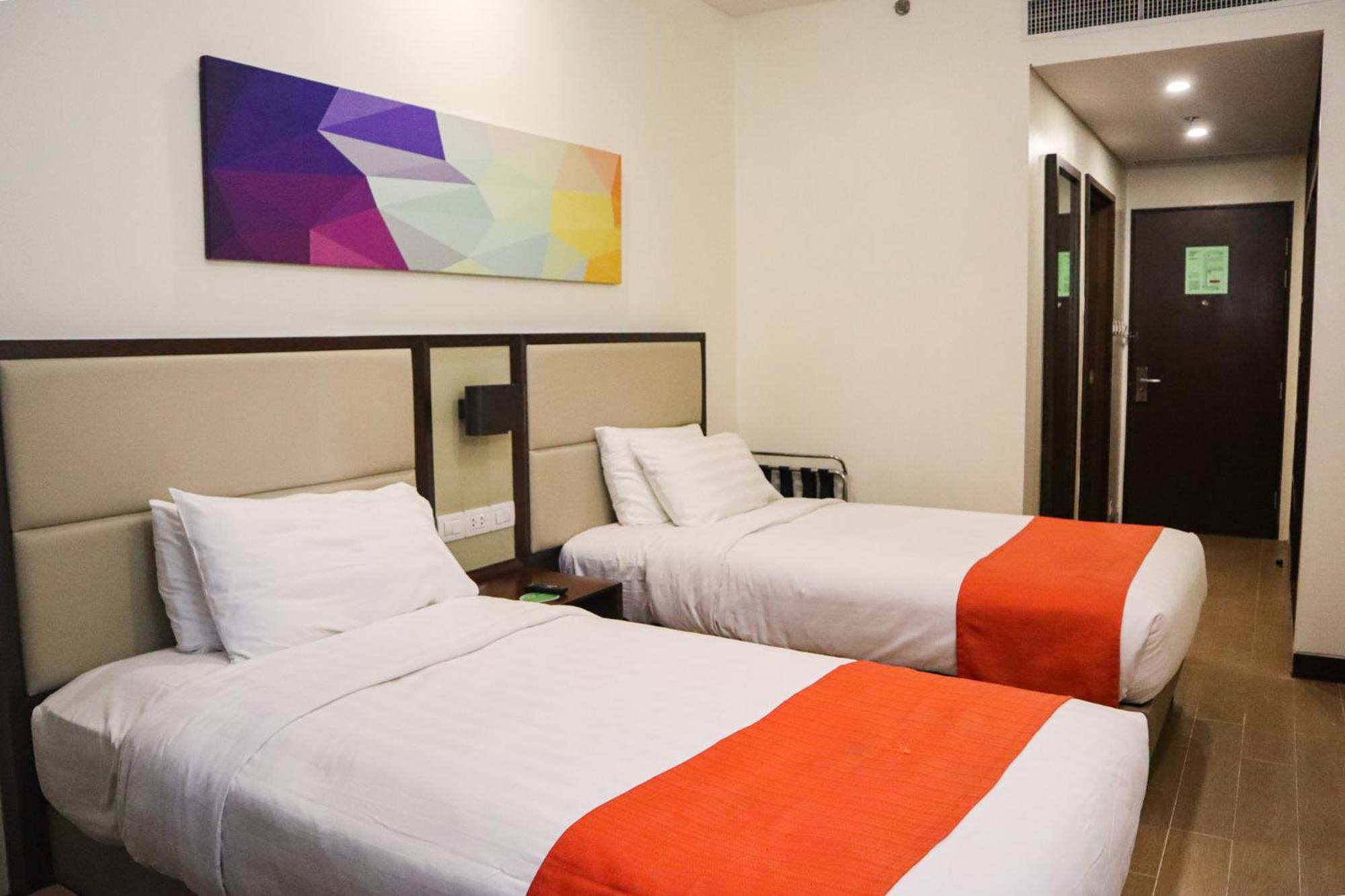 Hotel Lucky Chinatown Binondo Манила Экстерьер фото